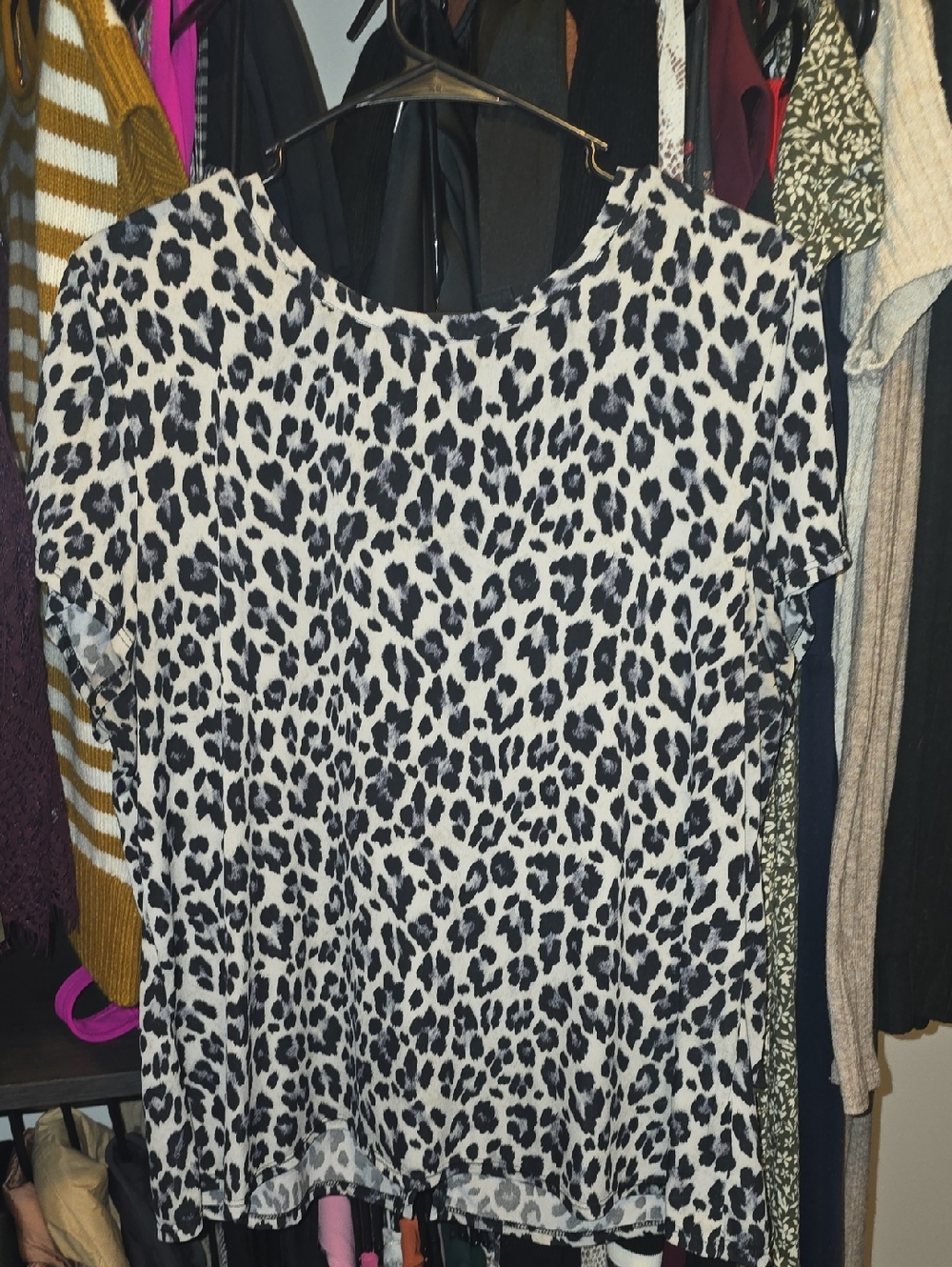 Halogen Black & White Leopard-Print Short Sleeve Top